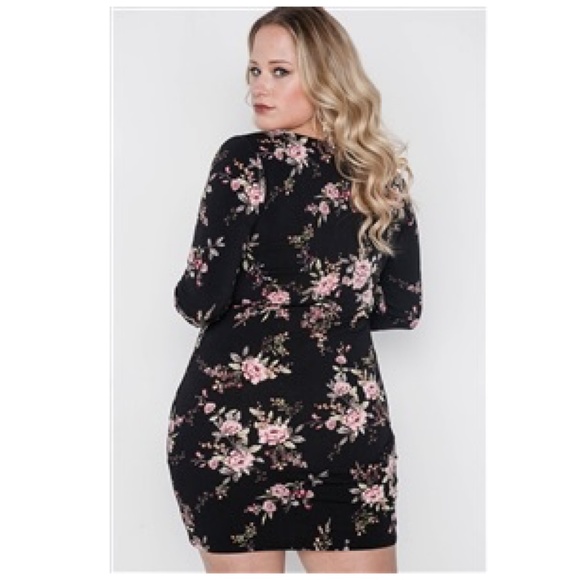 ✄🏷Plus Sz Black Floral Long Sleeve Mini Dress - Picture 3 of 6